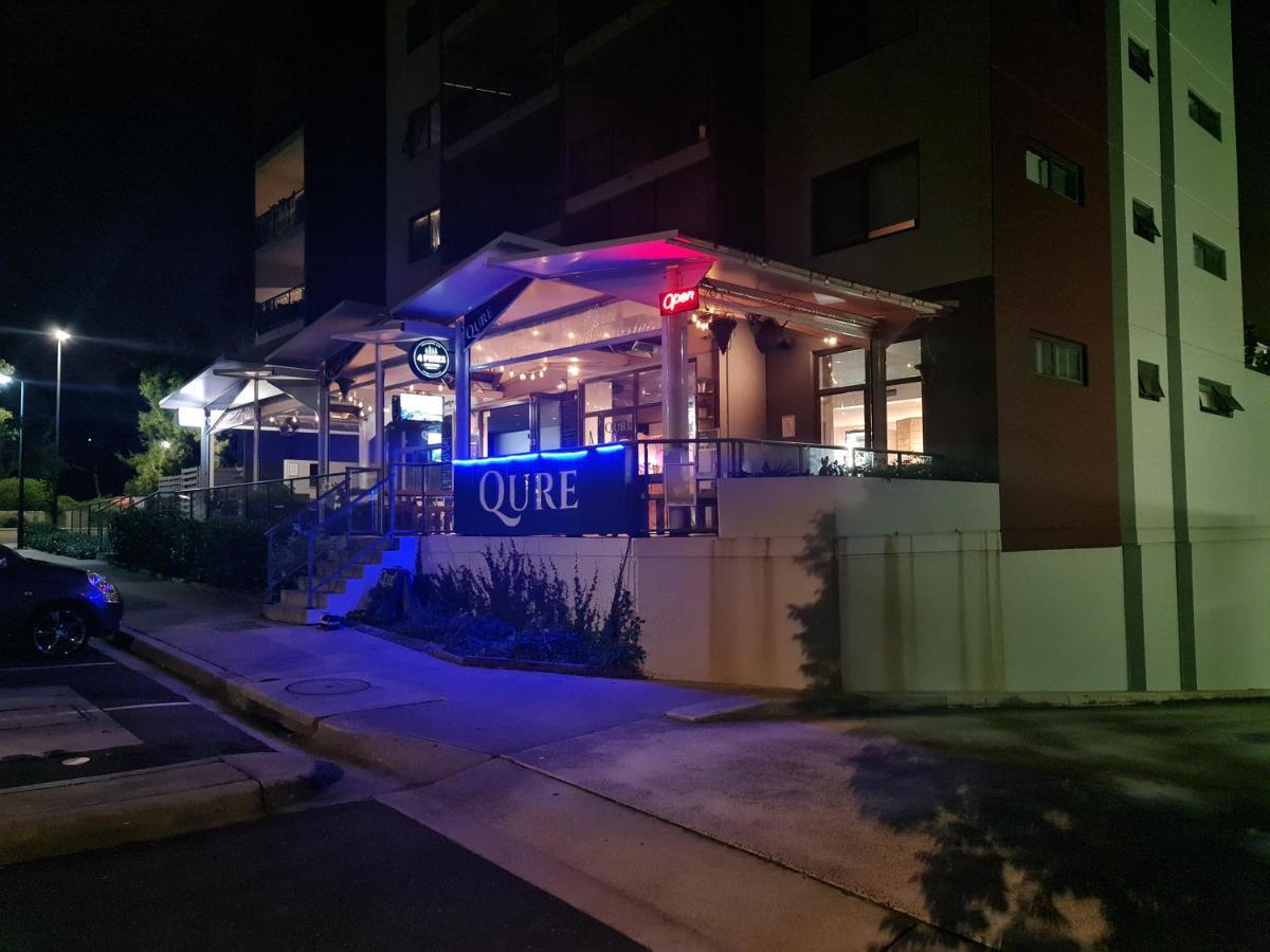 Qure Restaurant And Apartments Canberra Bruce Exterior foto